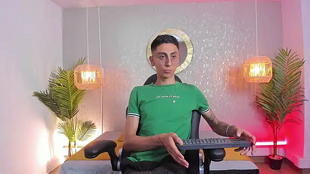 Snapshot of Gio_carangi chatting on 23, 5, 2026 Gio carangi online show from 23, 5, 2026
