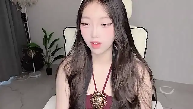 Yukiy8877 online show from 19, 4, 2026