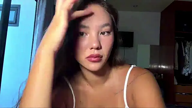 kamila 18 french online show from 24, 3, 2026