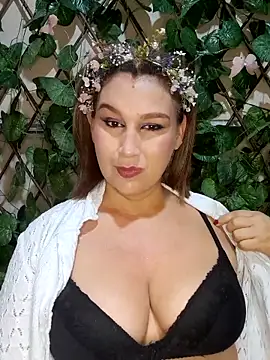 Snapshot of Maddy_Hot chatting on 20, 4, 2026 Maddy Hot online show from 20, 4, 2026