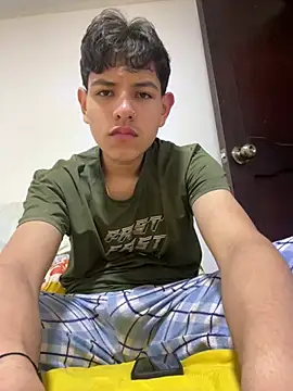 Snapshot of juanma759 chatting on 7, 4, 2026 juanma759 online show from 7, 4, 2026