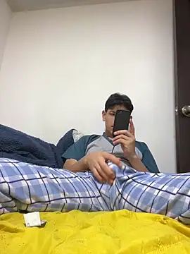 Snapshot of juanma759 chatting on 13, 4, 2026 juanma759 online show from 13, 4, 2026