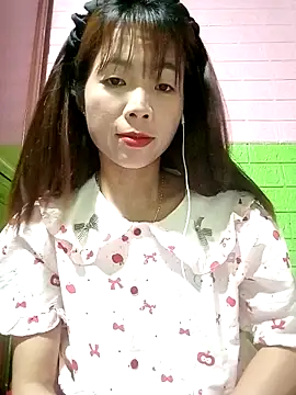 AmyLinee01 online show from 30, 4, 2026