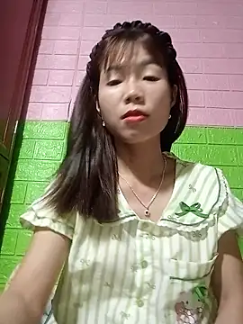 Snapshot of AmyLinee01 chatting on 3, 6, 2026 AmyLinee01 online show from 3, 6, 2026
