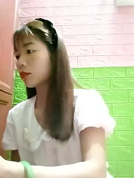 Snapshot of AmyLinee01 chatting on 30, 6, 2026 AmyLinee01 online show from 30, 6, 2026