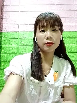 Snapshot of AmyLinee01 chatting on 7, 7, 2026 AmyLinee01 online show from 7, 7, 2026