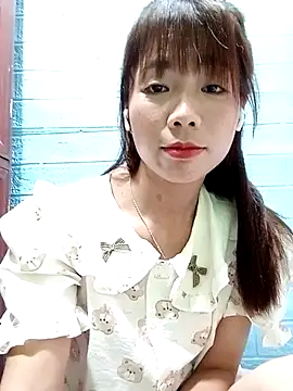 Snapshot of AmyLinee01 chatting on 28, 7, 2026 AmyLinee01 online show from 28, 7, 2026