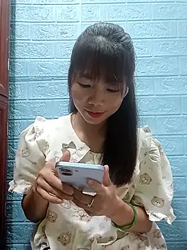 Snapshot of AmyLinee01 chatting on 28, 7, 2026 AmyLinee01 online show from 28, 7, 2026