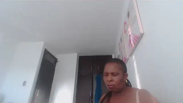 Lucia-boobs online show from 10, 4, 2026