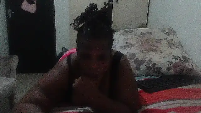 Snapshot of Lucia-boobs chatting on 9, 5, 2026 Lucia-boobs online show from 9, 5, 2026