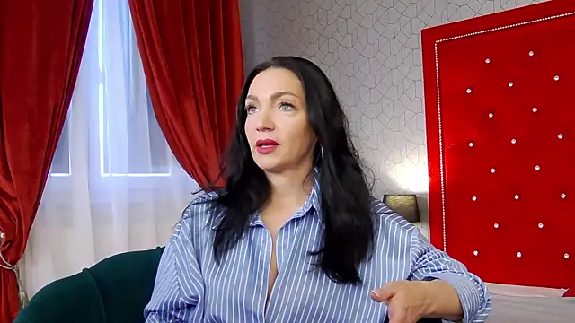 Snapshot of GraceMontclaire chatting on 23, 4, 2026 GraceMontclaire online show from 23, 4, 2026