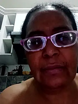 Snapshot of sexymomsn chatting on 11, 4, 2026 sexymomsn online show from 11, 4, 2026