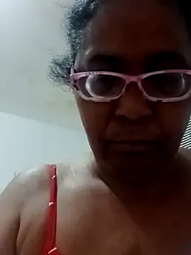 sexymomsn online show from 22, 6, 2026