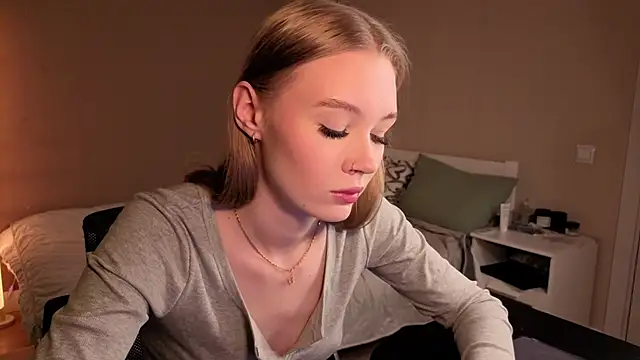 Sellina moon online show from 30, 4, 2026