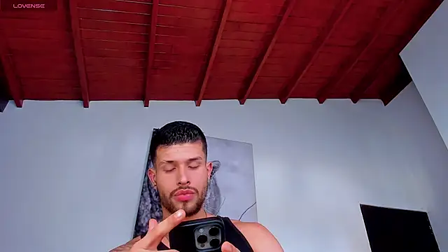 Snapshot of Santos_ramirez1 chatting on 20, 4, 2026 Santos ramirez1 online show from 20, 4, 2026