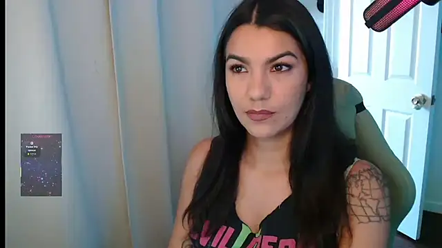 Snapshot of sweetRoxie chatting on 15, 5, 2026 sweetRoxie online show from 15, 5, 2026