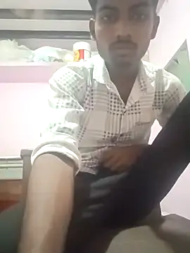 Snapshot of THA_KITTY chatting on 9, 4, 2026 THA KITTY online show from 9, 4, 2026