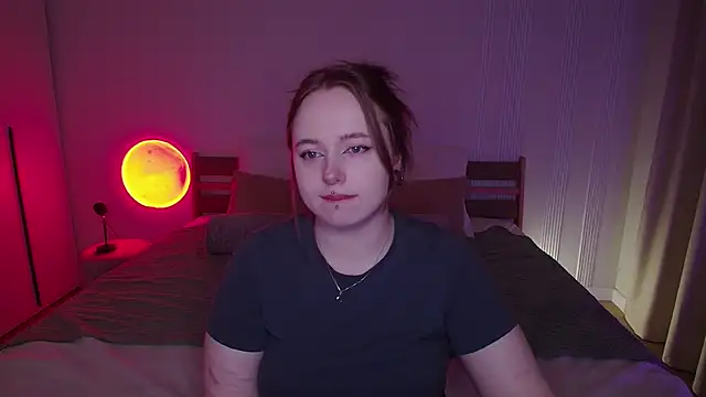 SelenaLily online show from 4, 5, 2026