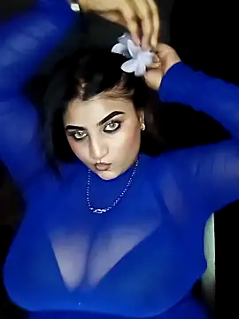 Sanaya Gil online show from 31, 3, 2026