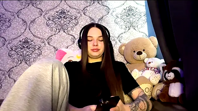 ThedaStrevell online show from 29, 3, 2026