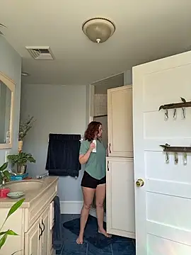 NataLee vault online show from 9, 4, 2026