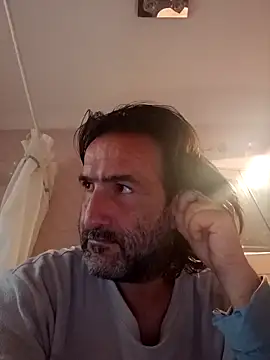 Snapshot of DanTrov79 chatting on 4, 5, 2026 DanTrov79 online show from 4, 5, 2026
