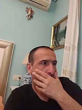 Snapshot of DanTrov79 chatting on 14, 5, 2026 DanTrov79 online show from 14, 5, 2026
