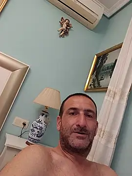 Snapshot of DanTrov79 chatting on 19, 5, 2026 DanTrov79 online show from 19, 5, 2026