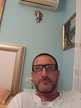 Snapshot of DanTrov79 chatting on 23, 5, 2026 DanTrov79 online show from 23, 5, 2026