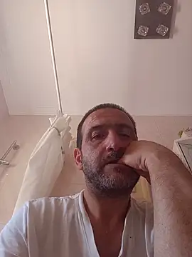 Snapshot of DanTrov79 chatting on 28, 5, 2026 DanTrov79 online show from 28, 5, 2026