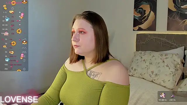 KatieGarsiaa online show from 24, 3, 2026