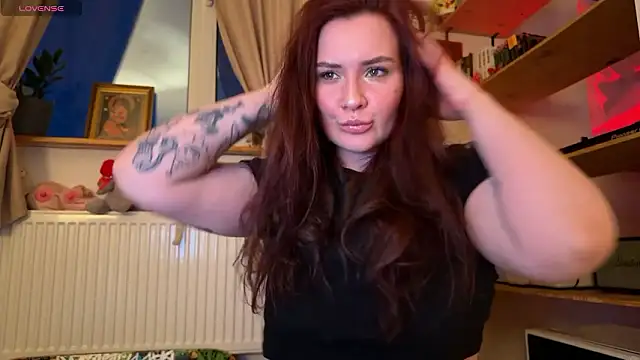 Snapshot of AurikTrix chatting on 25, 3, 2026 AurikTrix online show from 25, 3, 2026