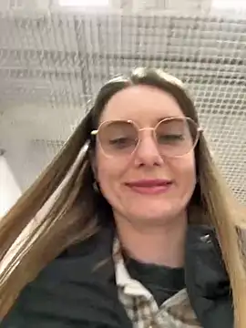 Snapshot of FReyja_44 chatting on 11, 4, 2026 FReyja 44 online show from 11, 4, 2026