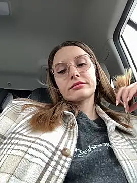 Snapshot of FReyja_44 chatting on 30, 4, 2026 FReyja 44 online show from 30, 4, 2026