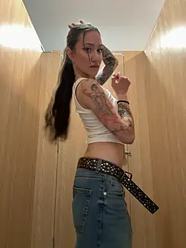 SaintSquirt online show from 17, 6, 2026