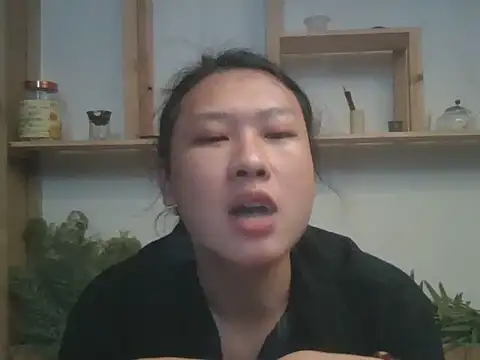 Snapshot of Live-001 chatting on 31, 5, 2026 Live-001 online show from 31, 5, 2026