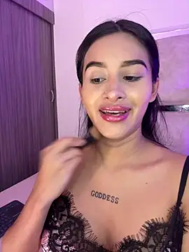 Snapshot of Lizzy_Bonnie chatting on 7, 6, 2026 Lizzy Bonnie online show from 7, 6, 2026