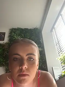 Cherrysweetalice online show from 18, 4, 2026