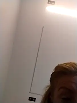 Snapshot of Exotic_ParisX chatting on 31, 3, 2026 Exotic ParisX online show from 31, 3, 2026