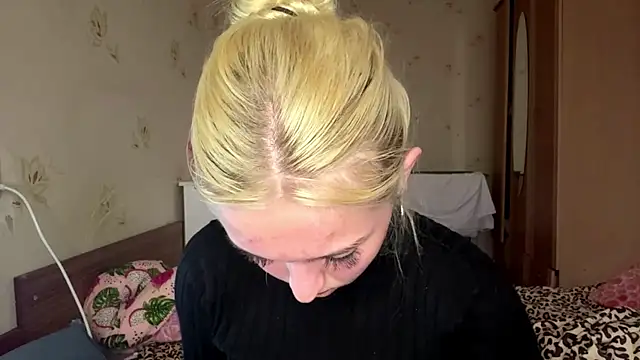 Sophia Blonde online show from 11, 5, 2026
