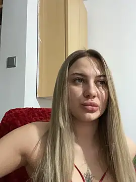 ScarlettMussee online show from 15, 4, 2026