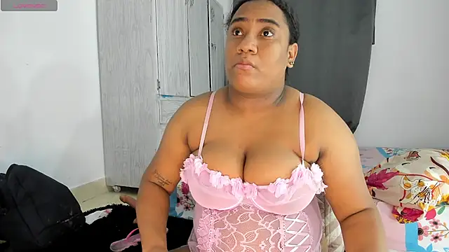 Snapshot of Alexandrasaenz23 chatting on 21, 4, 2026 Alexandrasaenz23 online show from 21, 4, 2026