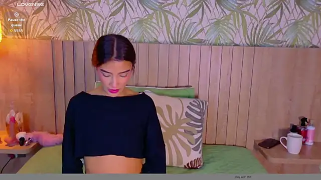 Snapshot of Charlott__18 chatting on 25, 5, 2026 Charlott 18 online show from 25, 5, 2026