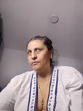 Merlyna Goldenss online show from 8, 4, 2026