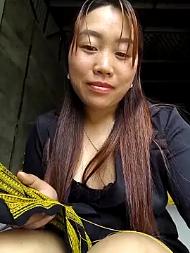Snapshot of he-se-kin chatting on 28, 4, 2026 he-se-kin online show from 28, 4, 2026