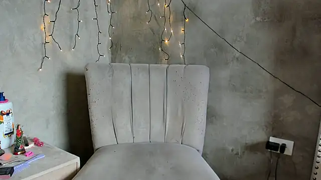 Snapshot of Carolina_Latin chatting on 27, 4, 2026 Carolina Latin online show from 27, 4, 2026