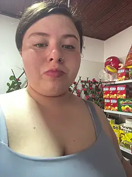 Snapshot of kitty__pinnk chatting on 24, 4, 2026 kitty pinnk online show from 24, 4, 2026