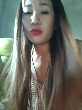Snapshot of xinhxinh-cute chatting on 29, 4, 2026 xinhxinh-cute online show from 29, 4, 2026