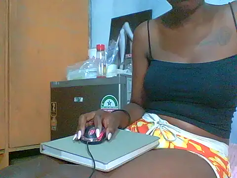 Snapshot of Engedzani1050 chatting on 27, 3, 2026 Engedzani1050 online show from 27, 3, 2026