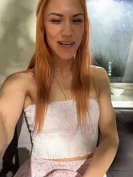 Snapshot of SlimBellaOfficial chatting on 2, 5, 2026 SlimBellaOfficial online show from 2, 5, 2026